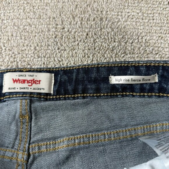 Wrangler High Rise Fierce Flare Denim Stretch Jeans Blue Women’s Size 14 x 32 - Picture 3 of 6
